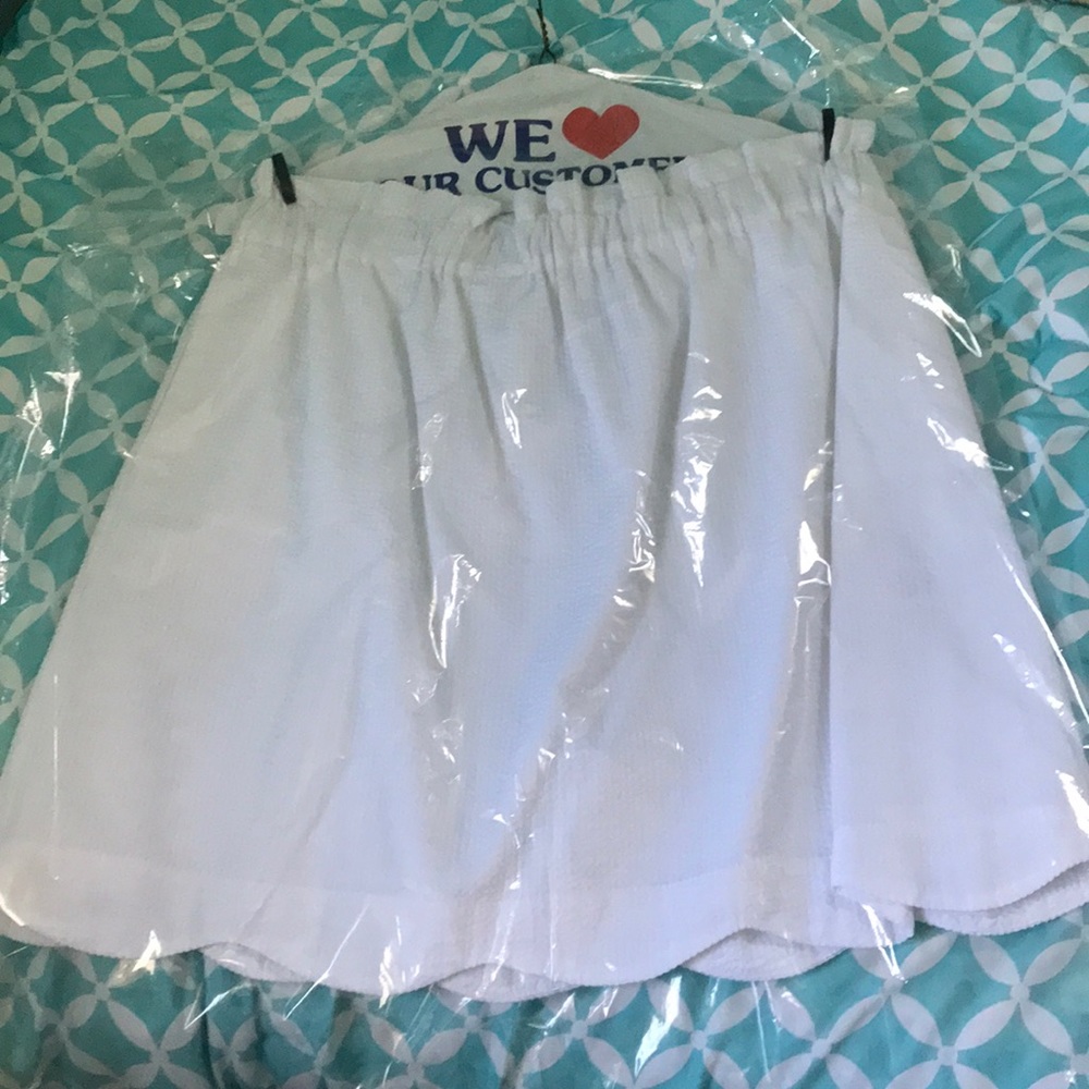 L Lauren JAMES White scallop skirt